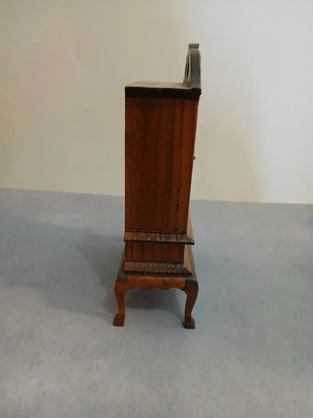Vintage Wooden Dollhouse/Miniature Double Door China Cabinet-1:12 Scale